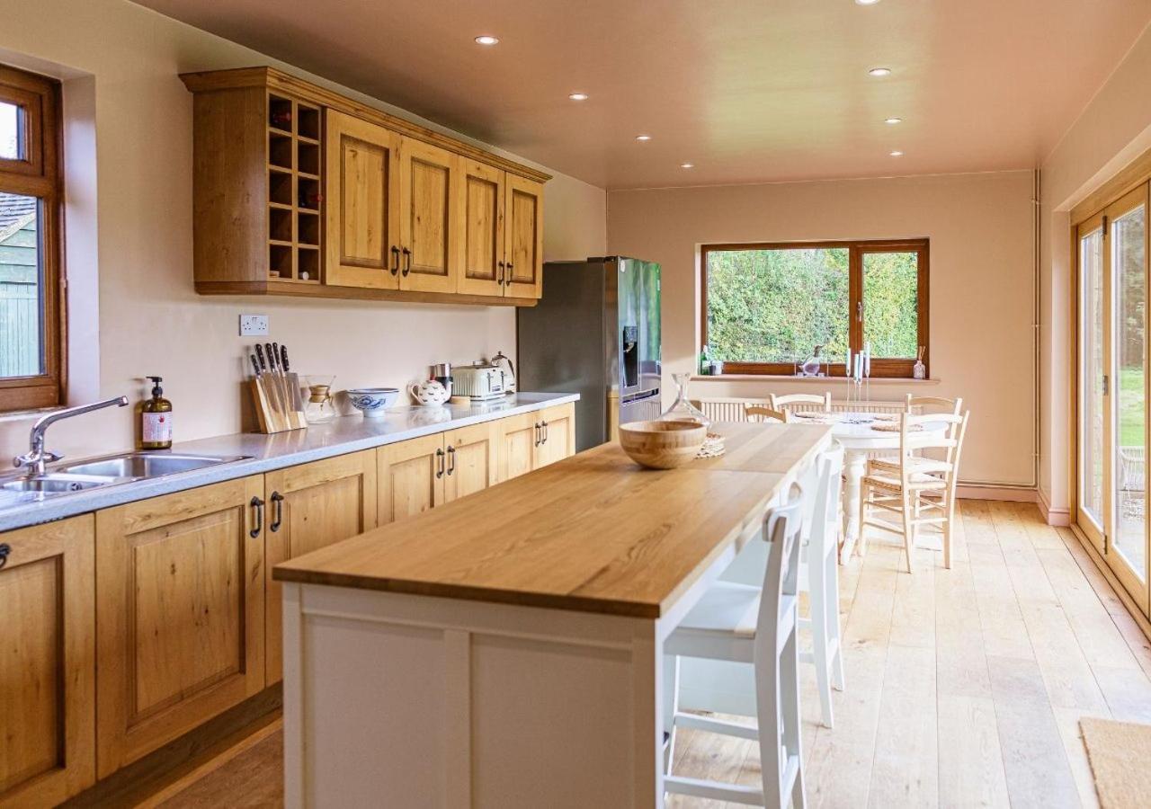 Вилла Charming 3Bd Cotswolds Family Retreat Буртон-он-те-Уотер Экстерьер фото