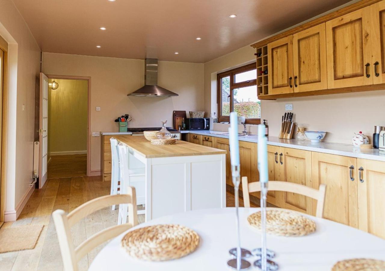 Вилла Charming 3Bd Cotswolds Family Retreat Буртон-он-те-Уотер Экстерьер фото
